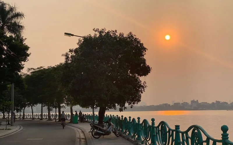 Hồ Tây – Nơi đón hoàng hôn đẹp nhất Hà Nội