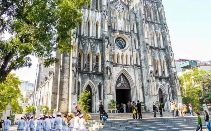 Nhà Thờ Lớn – “Châu Âu thu nhỏ” giữa Hà Nội